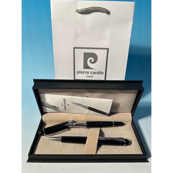 Pierre Cardin Couple Pens