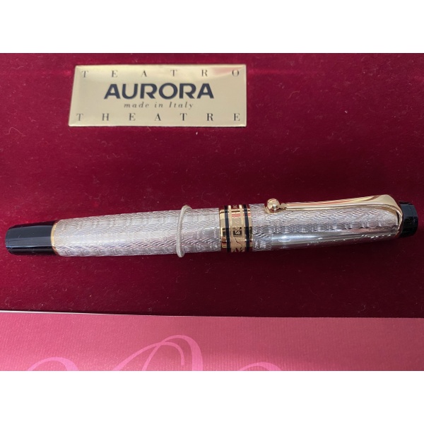 Fountain Pen - Image 2