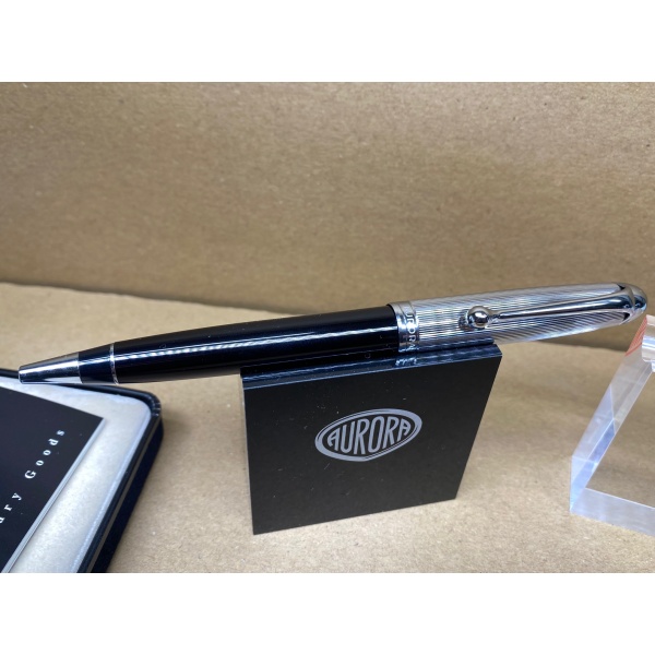 Penna sfera 88 cappuccio Argento